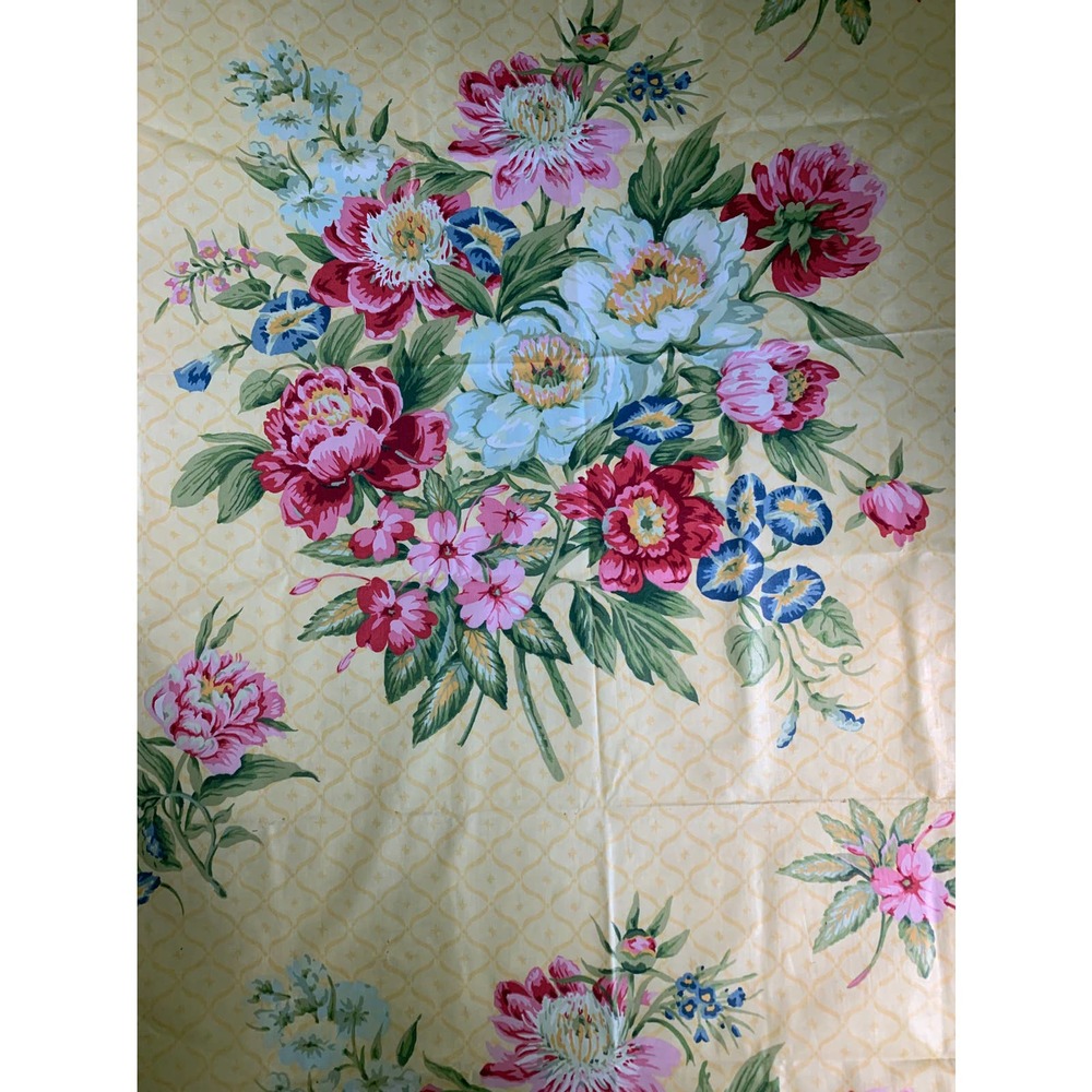 Bassett McNaB Fabric Upholstery 7450 Ashbury Vintage 56" x 27"